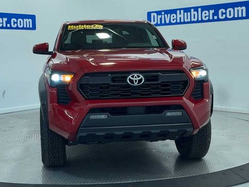 Used 2025 Toyota Tacoma TRD Off-Road AWD/4WD image 2