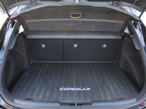 Used 2025 Toyota Corolla SE image 21