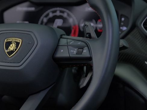 Used 2023 Lamborghini Urus Performante AWD/4WD image 60