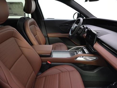 New 2026 Lincoln Nautilus Reserve w/ Jet Appearance Package AWD/4WD image 16