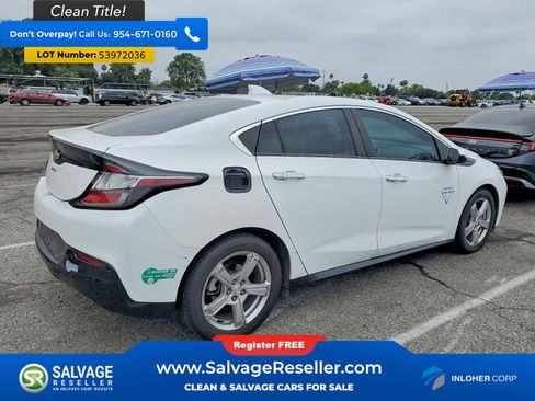 Used 2017 Chevrolet Volt LT w/ Comfort Package FWD image 4