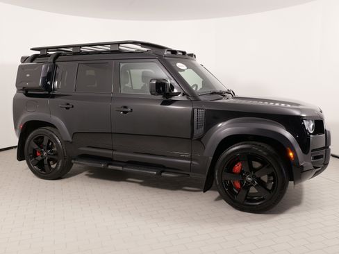 Used 2023 Land Rover Defender 110 X AWD/4WD image 13