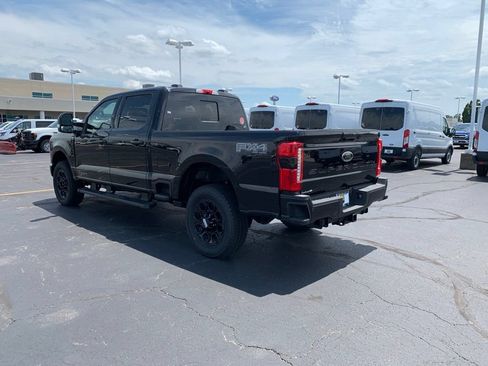 New 2026 Ford F250 Lariat w/ Black Appearance Package AWD/4WD image 7