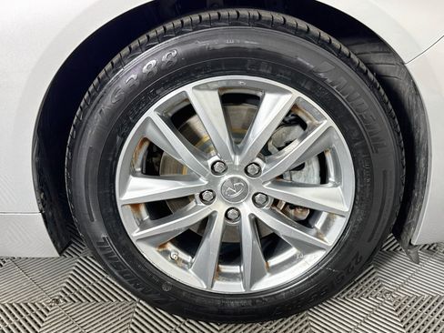 Used 2017 INFINITI Q50 3.0t Premium RWD image 30