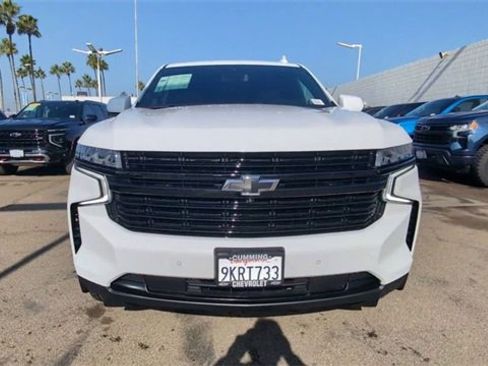 Used 2024 Chevrolet Suburban RST w/ Luxury Package image 3