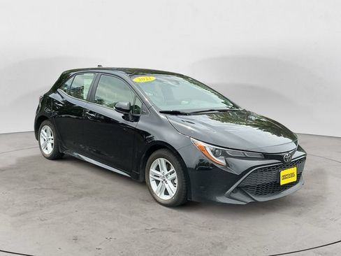 Used 2021 Toyota Corolla SE w/ SE Preferred Package FWD image 3