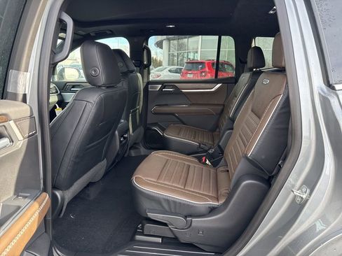 New 2026 GMC Acadia Denali Ultimate image 10