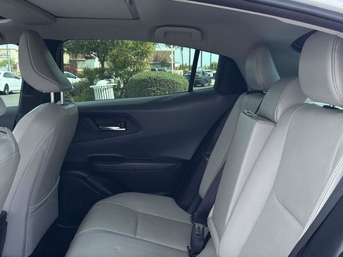 Used 2025 Toyota Prius XLE image 28