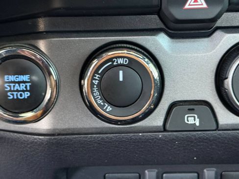 Used 2023 Toyota Tacoma TRD Pro AWD/4WD image 33