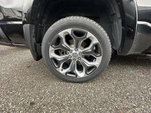 Used 2019 RAM 1500 Limited image 24