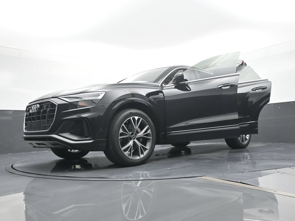 Used 2022 Audi Q8 Premium Plus AWD/4WD image 29