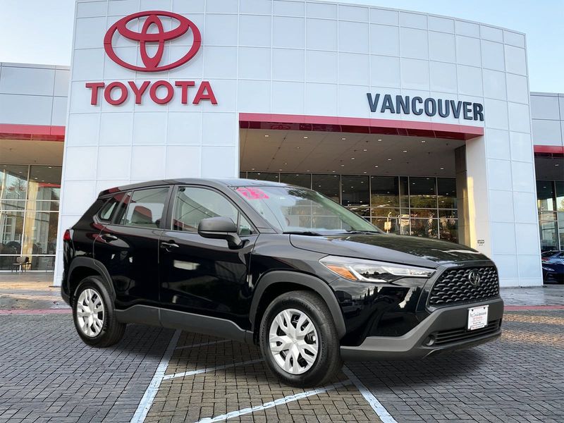 Certified 2023 Toyota Corolla Cross L image 1