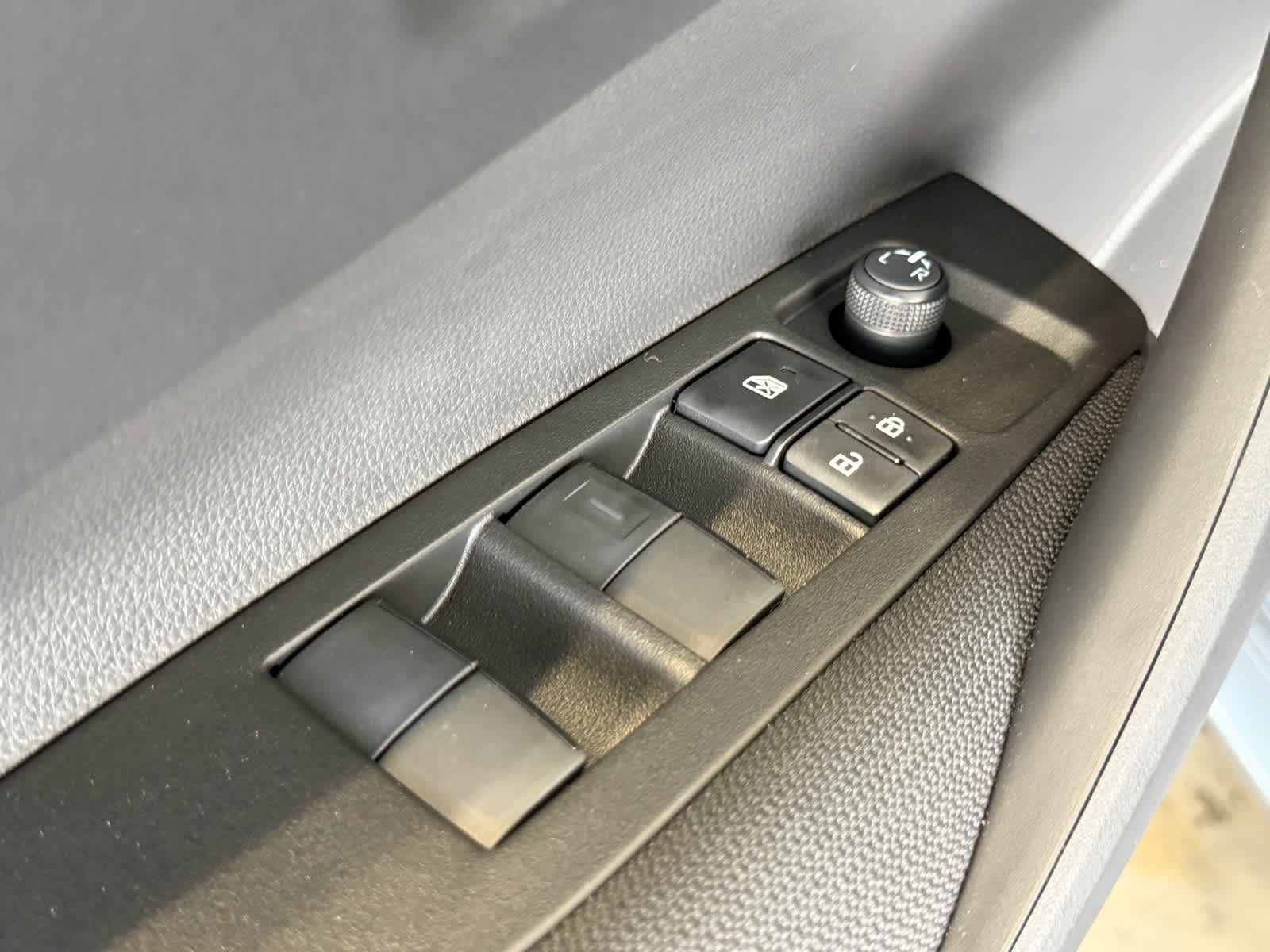 New 2027 Toyota Corolla LE FWD image 15