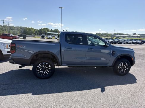 Used 2025 Ford Ranger Lariat w/ FX4 Off-Road Package AWD/4WD image 3