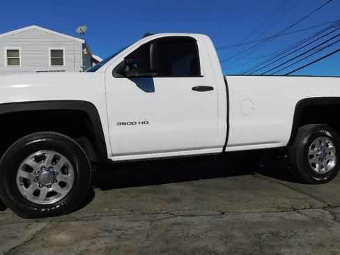 Used 2015 Chevrolet Silverado 3500 LT w/ LT Convenience Package AWD/4WD image 8