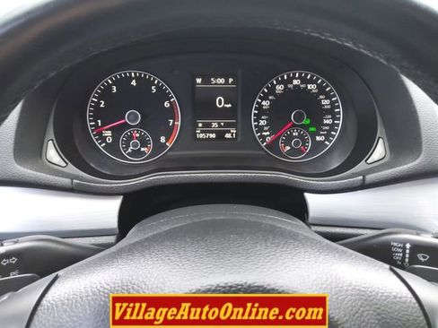 Used 2013 Volkswagen Passat 3.6 SE image 43