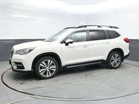 Used 2020 Subaru Ascent Limited w/ Technology Package AWD/4WD image 3