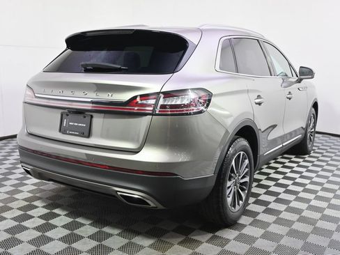 Used 2023 Lincoln Nautilus Reserve AWD/4WD image 6