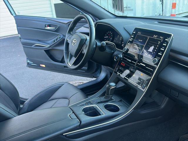 Certified 2022 Toyota Avalon XLE w/ Moonroof Package FWD image 11