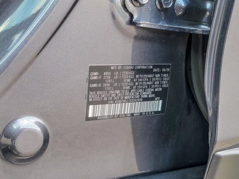 Used 2025 Subaru Outback Premium w/ Popular Package #1A AWD/4WD image 36