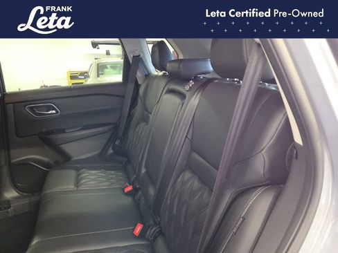 Used 2021 Nissan Rogue Platinum FWD image 20