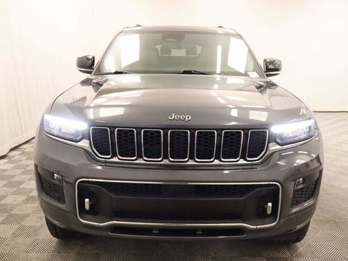 Used 2022 Jeep Grand Cherokee L Overland w/ Luxury Tech Group IV AWD/4WD image 4