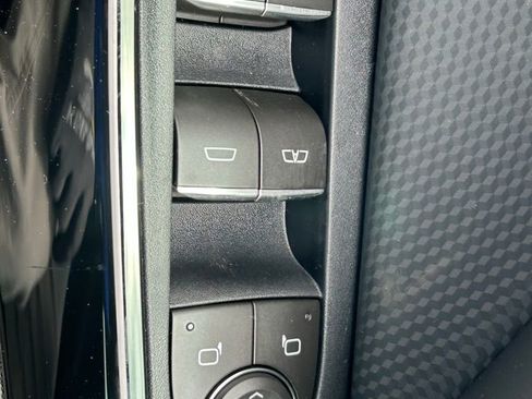 New 2026 Chevrolet Equinox RS w/ Convenience Package III AWD/4WD image 31