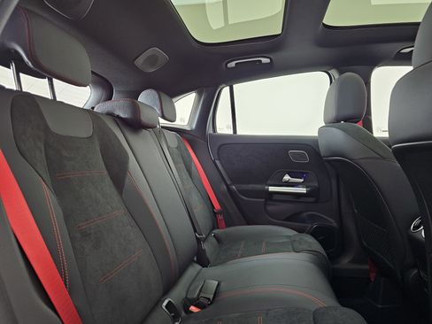 New 2026 Mercedes-Benz GLA 35 AMG 4MATIC image 29