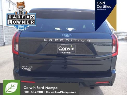 Certified 2025 Ford Expedition Active image 5
