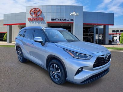 Used 2021 Toyota Highlander XLE