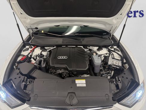 Used 2023 Audi A6 2.0T Premium w/ Convenience Package image 5