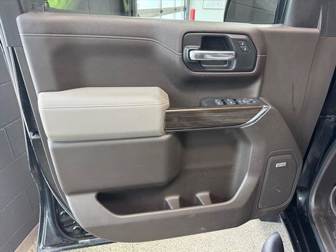 Used 2019 Chevrolet Silverado 1500 LT Trail Boss image 17