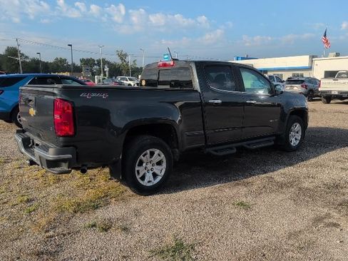Used 2018 Chevrolet Colorado LT w/ Luxury Package, Chrome AWD/4WD image 4