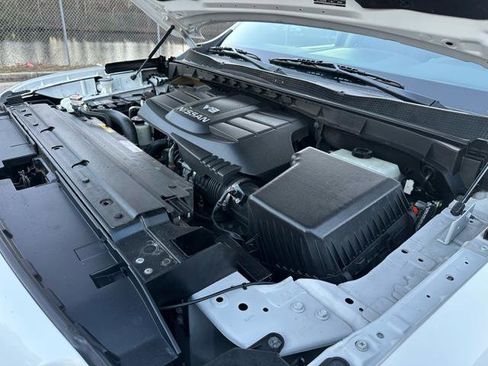 Used 2019 Nissan Titan SV image 44