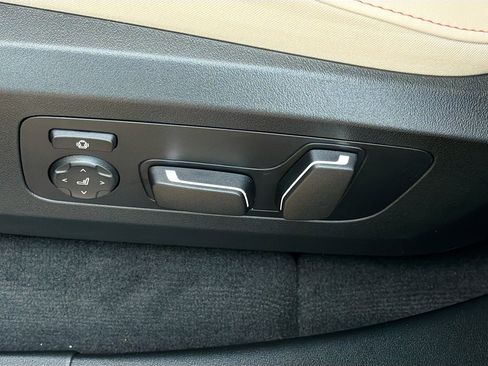 New 2026 BMW X3 xDrive30 w/ M Sport Package image 24