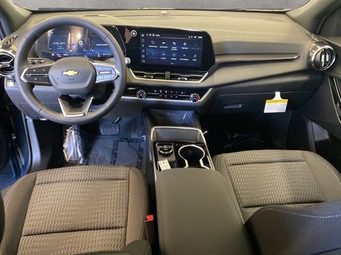 New 2026 Chevrolet Equinox LT image 11