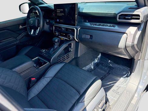 Used 2024 Toyota Tacoma TRD Off-Road w/ TRD Off Road Premium Package image 13