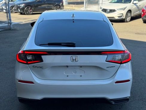 Used 2022 Honda Civic Sport image 6