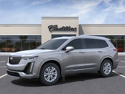 New 2025 Cadillac XT6 Luxury FWD image 3