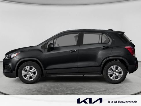 Used 2019 Chevrolet Trax LS w/ Tint and Cruise Package FWD image 3