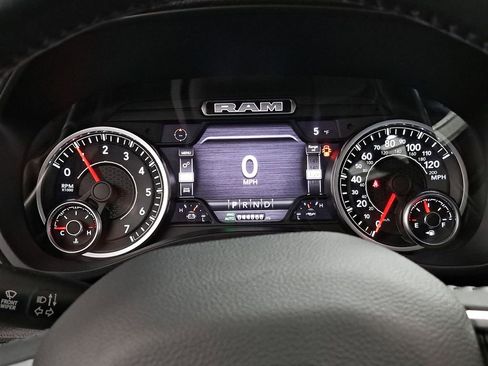 Certified 2022 RAM 1500 Laramie image 19