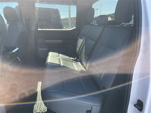 Used 2025 Ford F150 Lightning Flash image 18