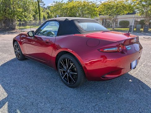 New 2026 MAZDA MX-5 Miata Grand Touring RWD image 6