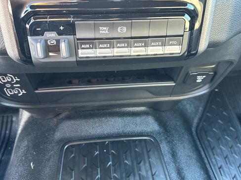 New 2025 RAM 3500 Tradesman image 16