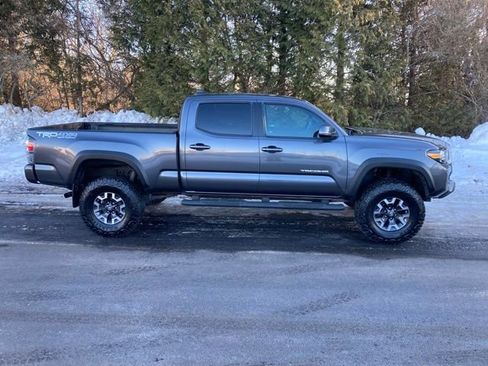 Certified 2021 Toyota Tacoma TRD Off-Road w/ TRD Premium Off Road Package image 10