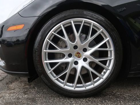 Used 2018 Porsche Panamera 4S image 60