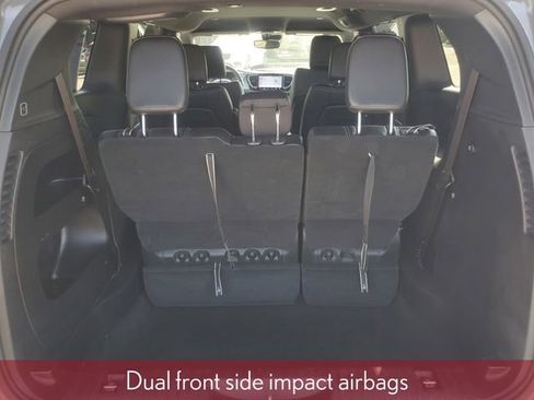 Used 2023 Chrysler Pacifica Touring-L w/ S Appearance Package AWD/4WD image 36