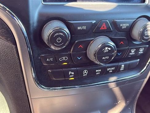 Used 2018 Jeep Grand Cherokee Altitude image 14
