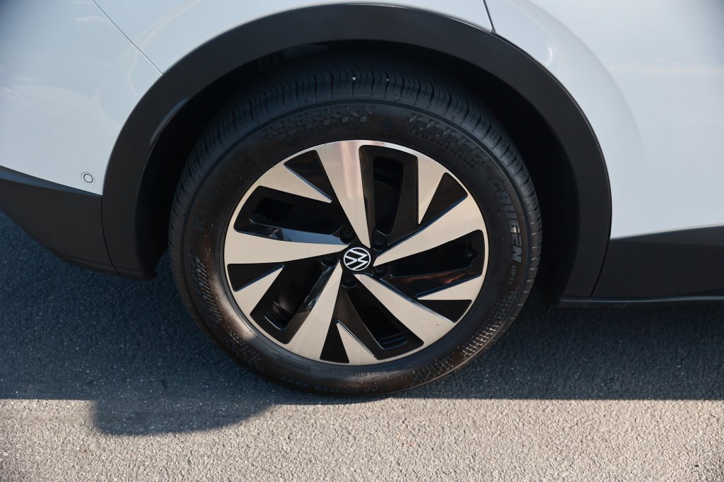 Used 2023 Volkswagen ID.4 Pro RWD image 11