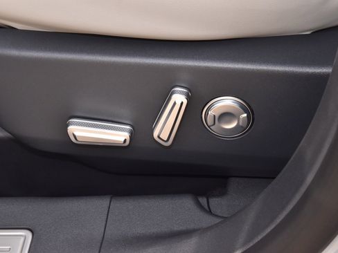 New 2026 Lincoln Nautilus Reserve image 37